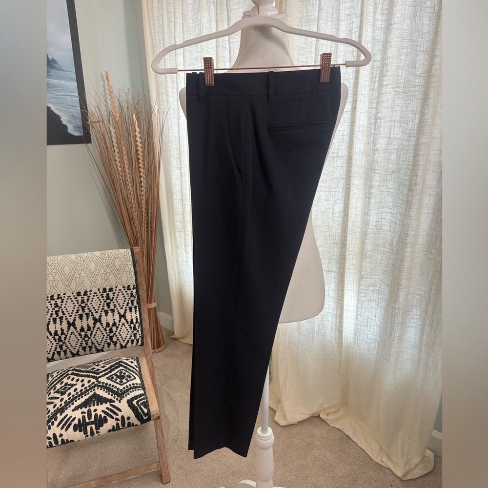 Theory Dark Navy Testra Pants in Good Wool Size 2 Tapered Slim Fit - Like New! - Picture 2 of 9